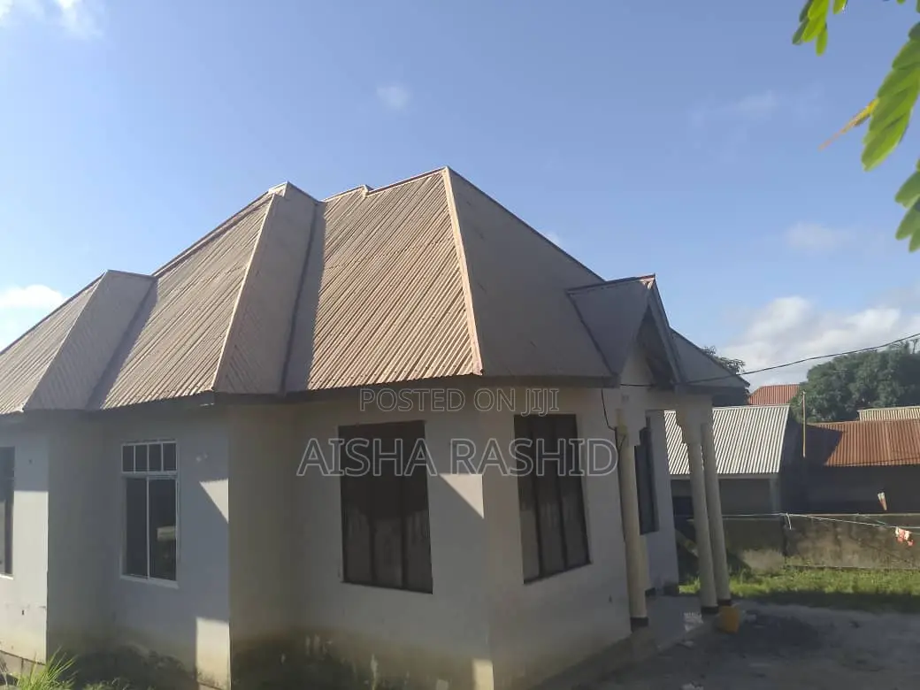 3bdrm House in Mbezi for sale in Mbezi