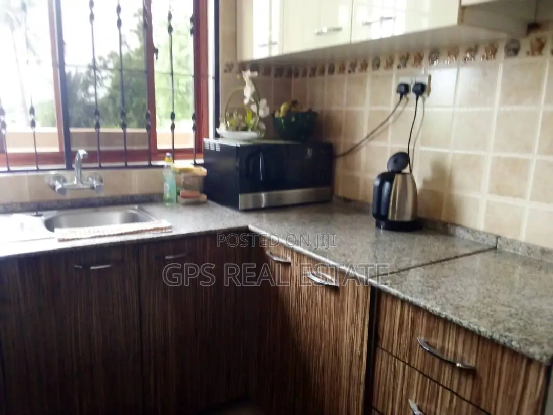 5bdrm House in Bunju, Kinondoni for sale in Kinondoni