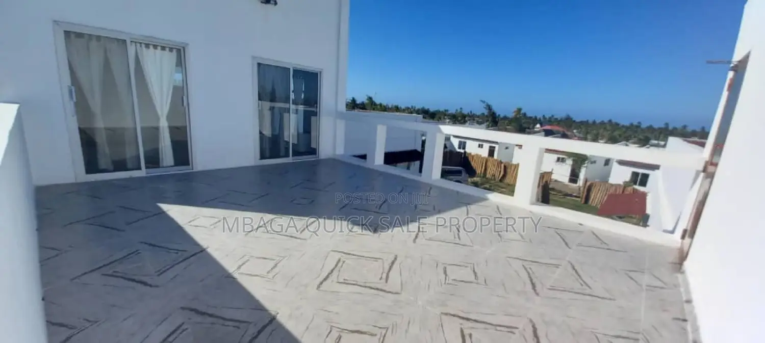 20bdrm House in Zanzibar Bwejuu, Kaskazini A for sale in Kaskazini A