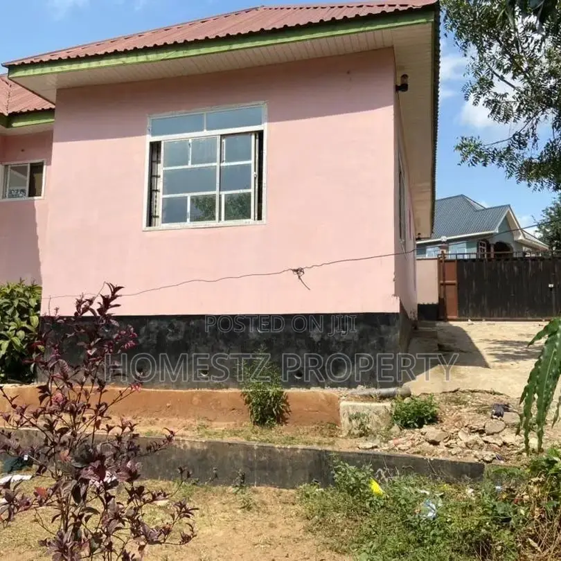 3bdrm House in Goba Njia Panda, Kinondoni for sale in Kinondoni