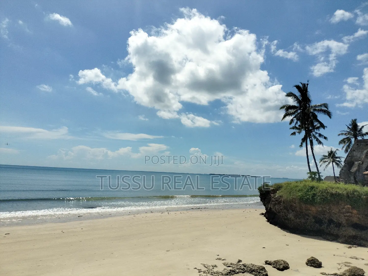 Mini Flat in Bahari Beach Dsm, Kinondoni for sale in Kinondoni