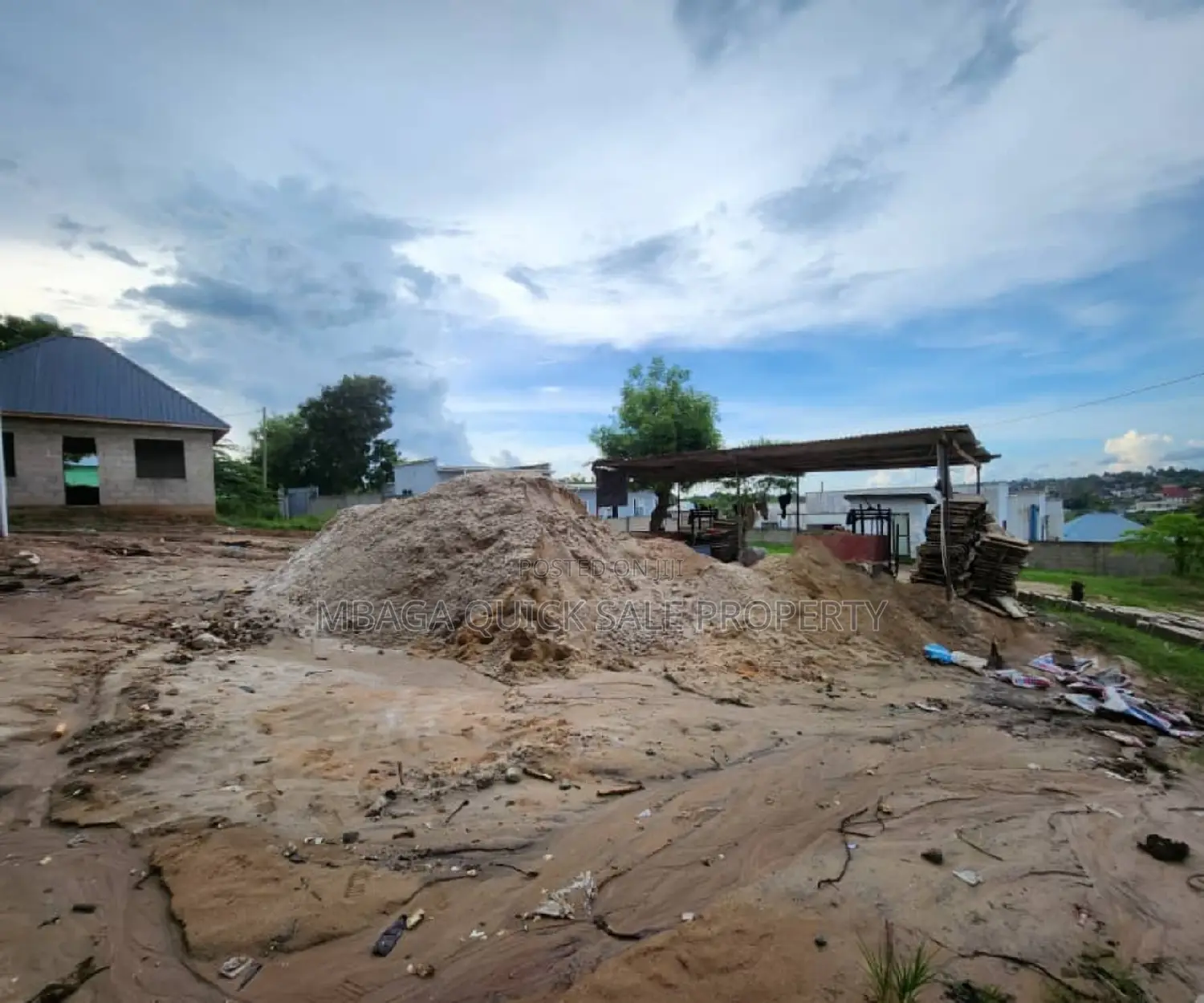 Plot for Sale TSH 200mil Area Sqm1800 at Salasala Majengo in Mbezi Beach