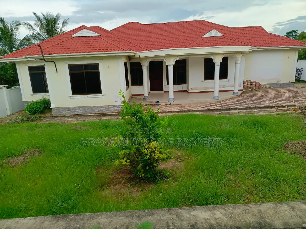 5bdrm House in Tegeta Contena, Bunju for sale in Bunju