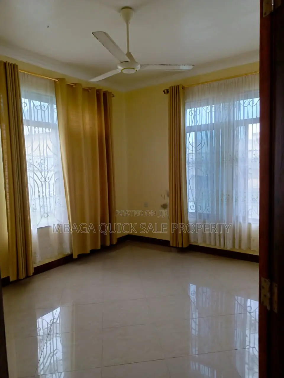 5bdrm House in Tegeta Contena, Bunju for sale in Bunju
