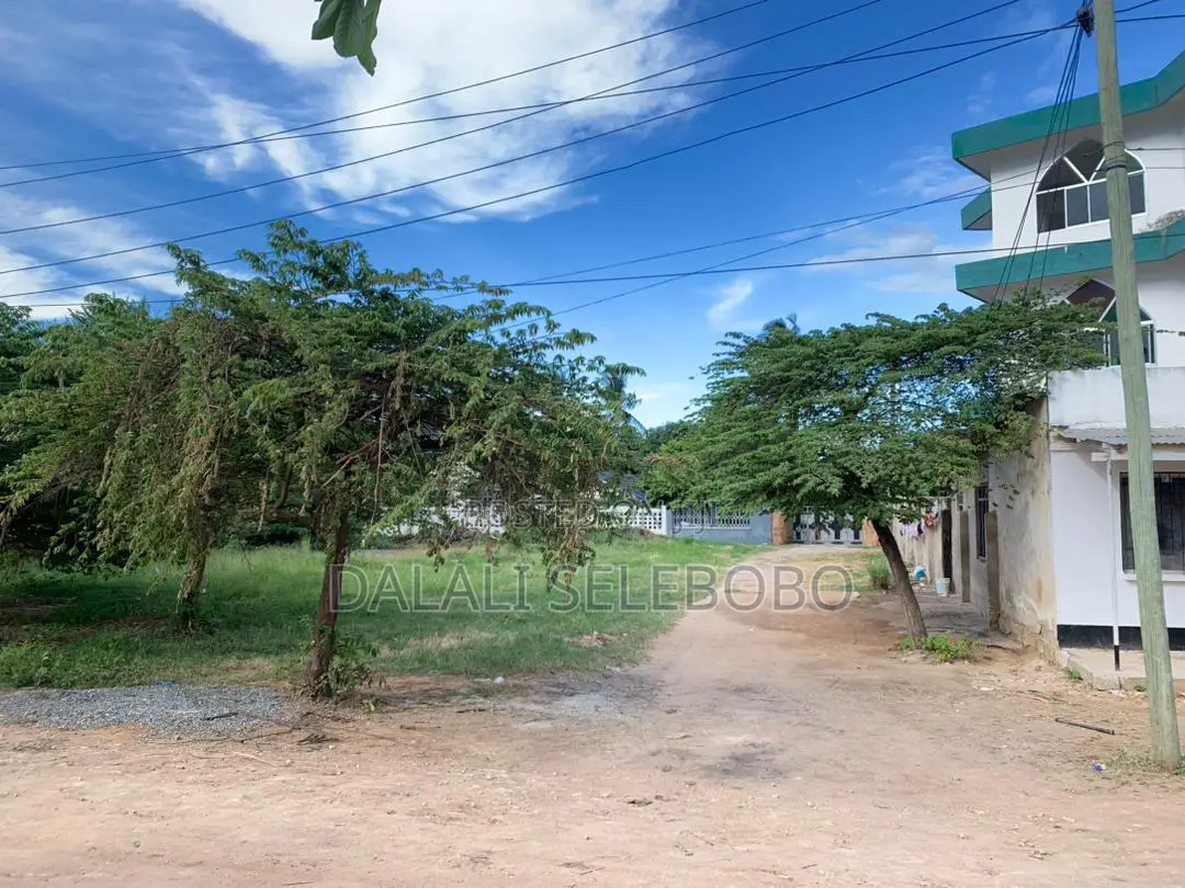 Plot Sale at Mbezi Beach-Kidimbwi Kwa Zena. in Mbezi Beach