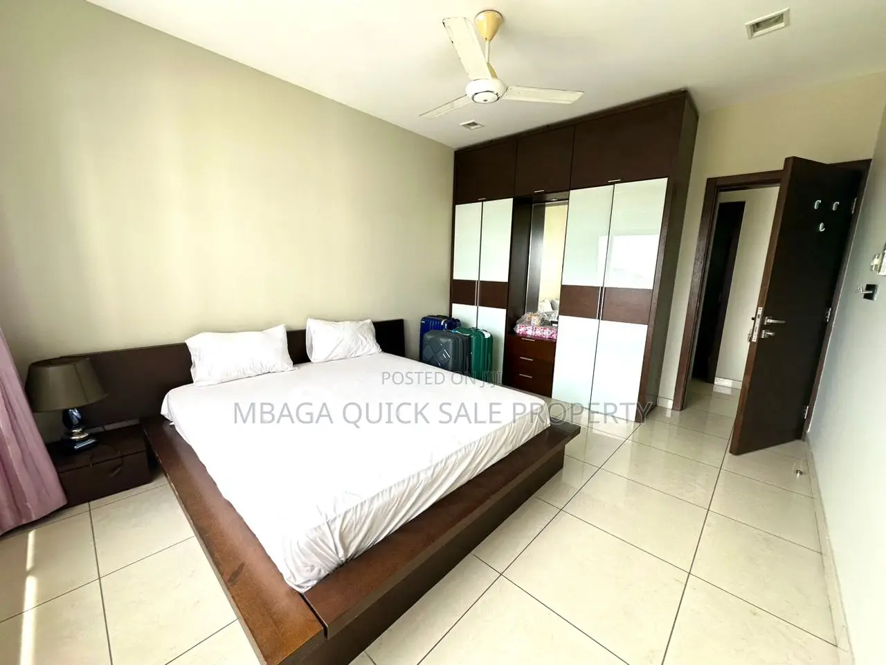 3bdrm Apartment in Upanga for sale in Upanga West