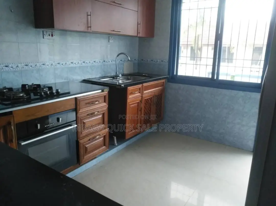 Furnished 3bdrm Apartment in Masaki for rent in Masaki
