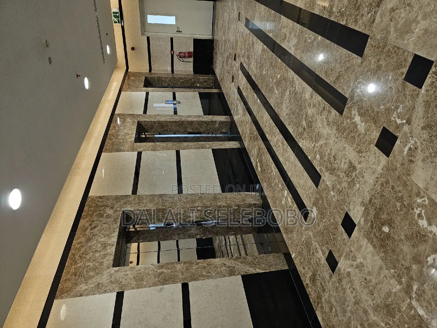 Hall Space Flow 8 at Makumbusho Mini Flat in Kinondoni