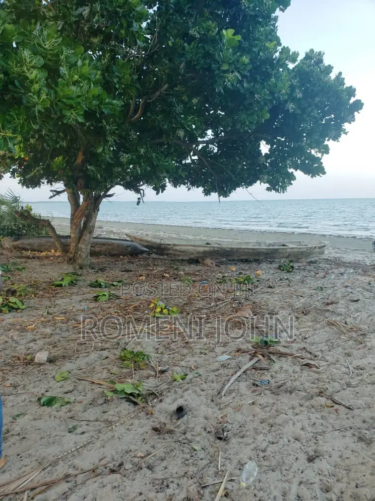 Beach Plot Heka 16 Zinauzwa Tanga Pangani Sange. in Ukonga
