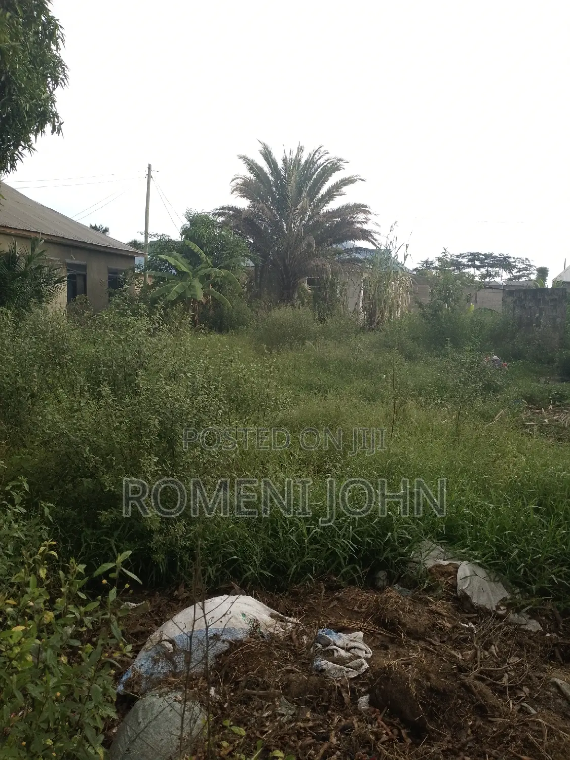 Eneo La Kibiashara Na Makazi Linauzwa Ml 13.5 Majohe Rada. in Ukonga