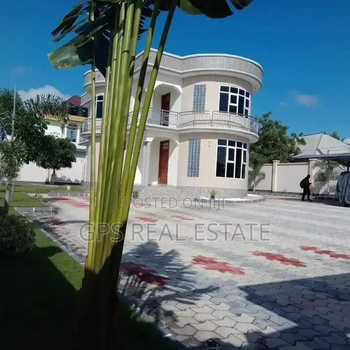 4bdrm Mansion in Mwanagati Kitunda, Ilala for sale in Ilala