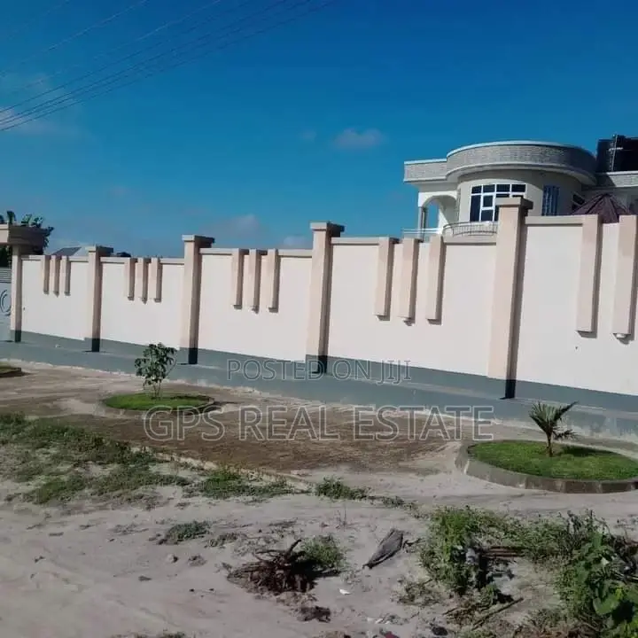 4bdrm Mansion in Mwanagati Kitunda, Ilala for sale in Ilala