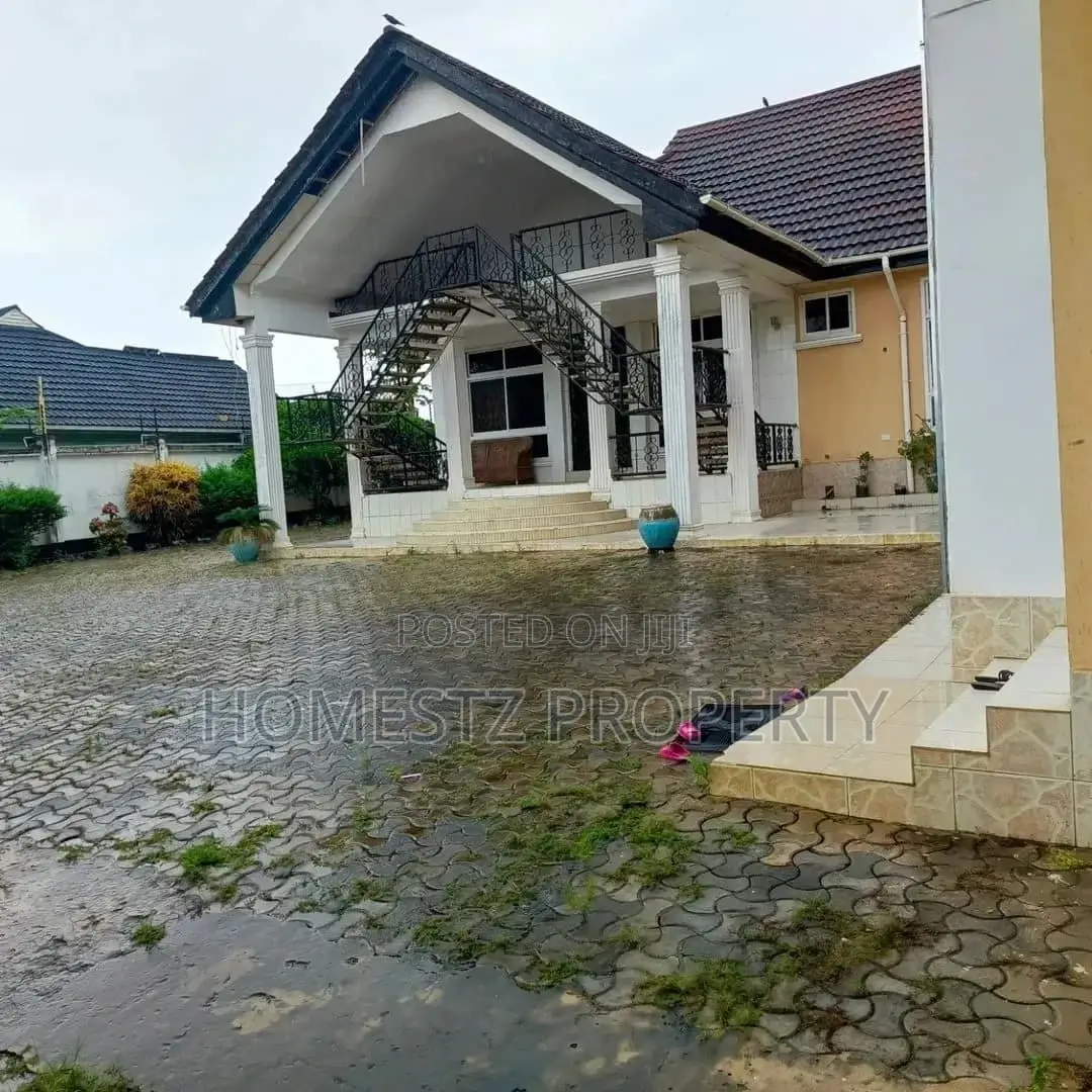 6bdrm House in Tegeta Wazo, Kinondoni for sale in Kinondoni