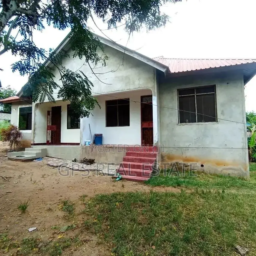 4bdrm Apartment in Kibamba Kwa Mangi, Kinondoni for sale in Kinondoni