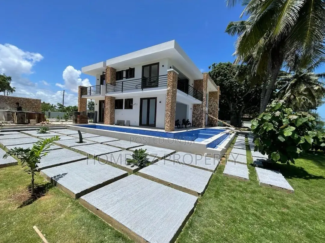 4bdrm House in Bahari Beach, Kinondoni for sale in Kinondoni