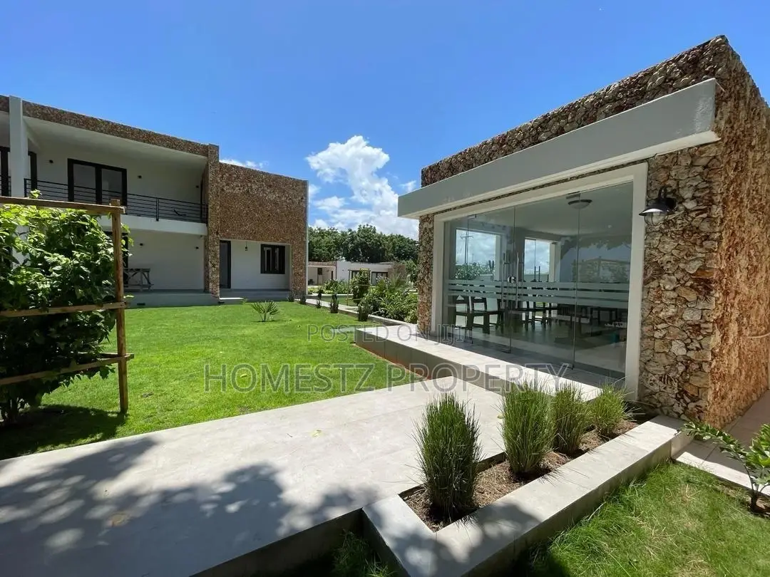 4bdrm House in Bahari Beach, Kinondoni for sale in Kinondoni