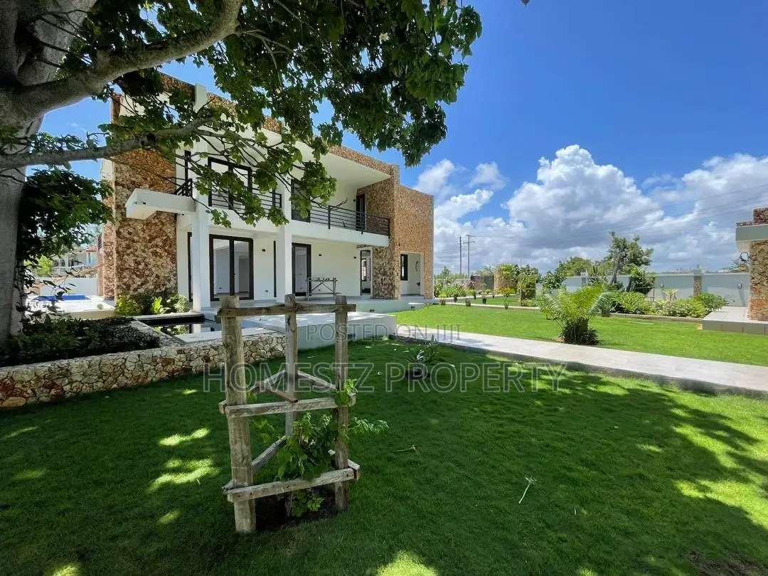 4bdrm House in Bahari Beach, Kinondoni for sale in Kinondoni