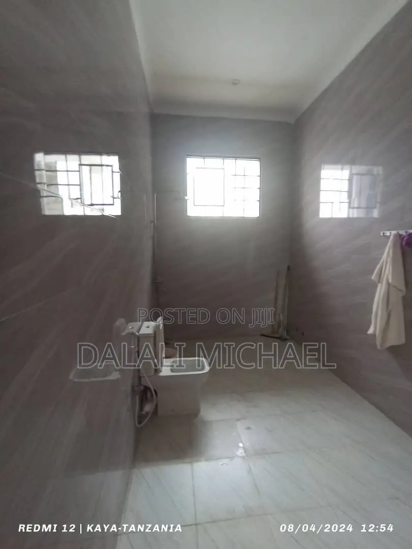 4bdrm House in Mbezibeach for sale in Mbezi Beach