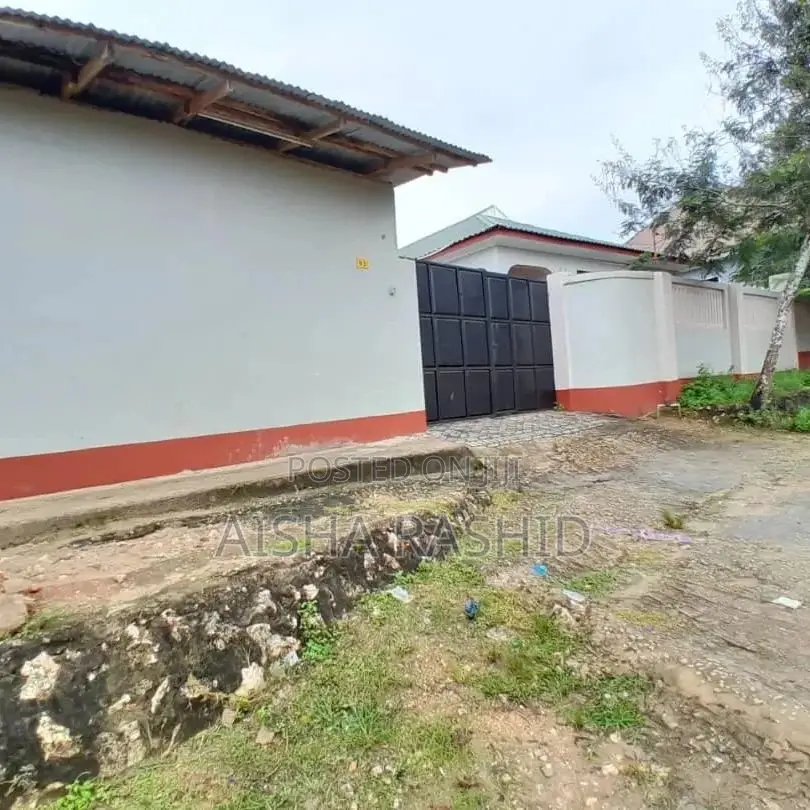 3bdrm House in Mbezi for rent in Mbezi