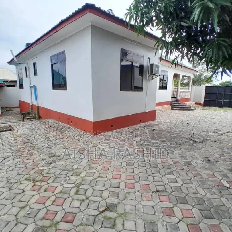 3bdrm House in Mbezi for rent in Mbezi