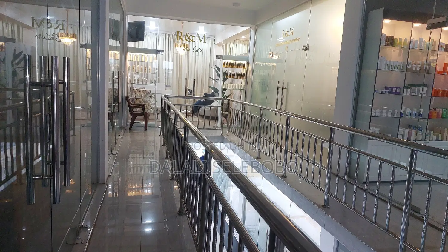 Office Space Kubwa Sana Flow 2 Inatizama Lami in Sinza