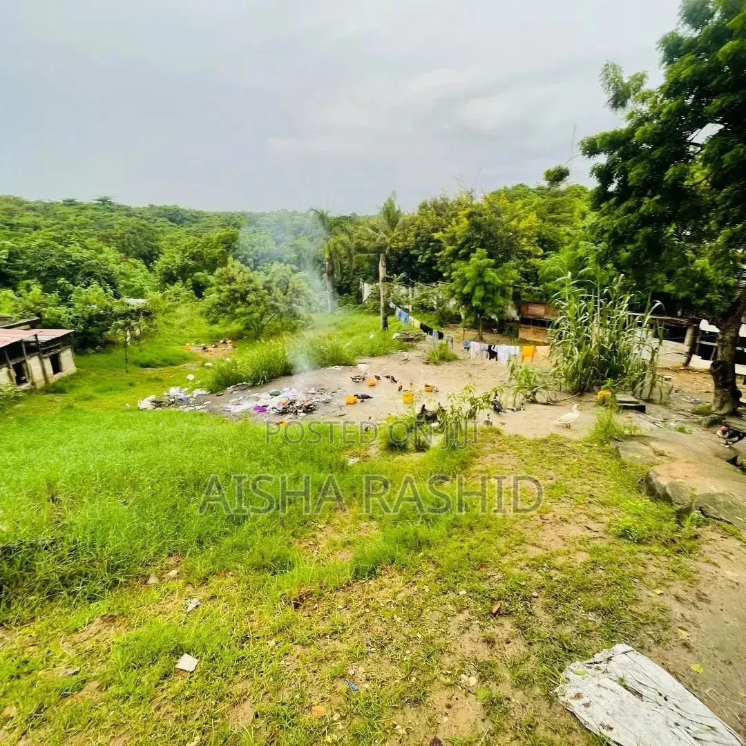 Kiwanja Goba Kina Gusa Lami in Goba
