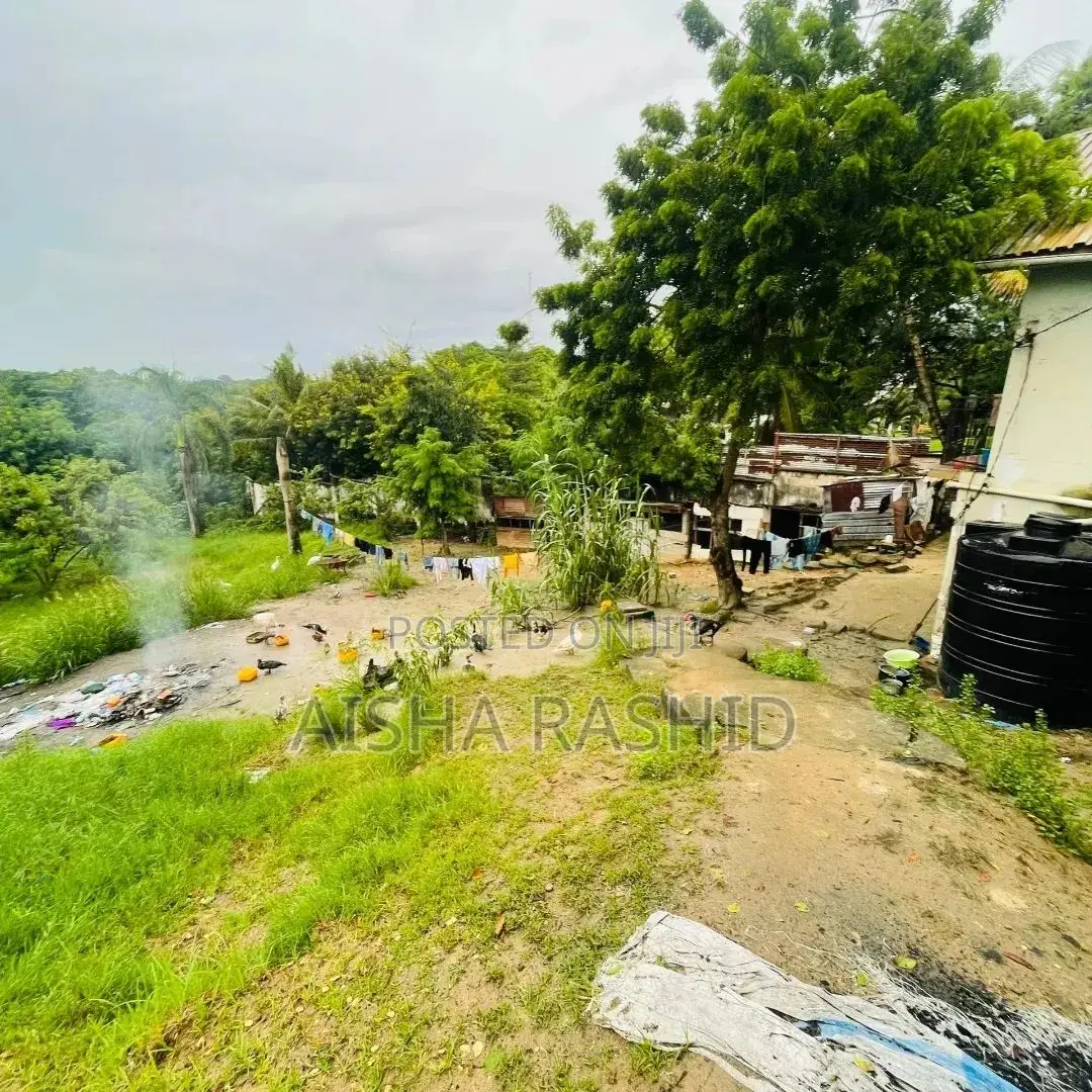Kiwanja Goba Kina Gusa Lami in Goba