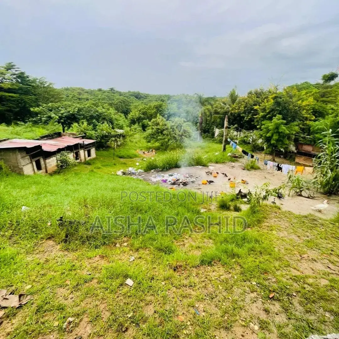 Kiwanja Goba Kina Gusa Lami in Goba
