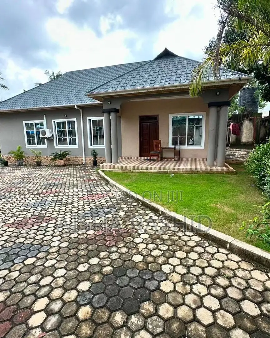 3bdrm House in Kinondoni for rent in Kinondoni