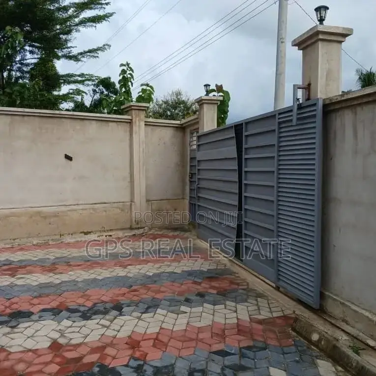 3bdrm House in Madale Kawawa, Kinondoni for sale in Kinondoni