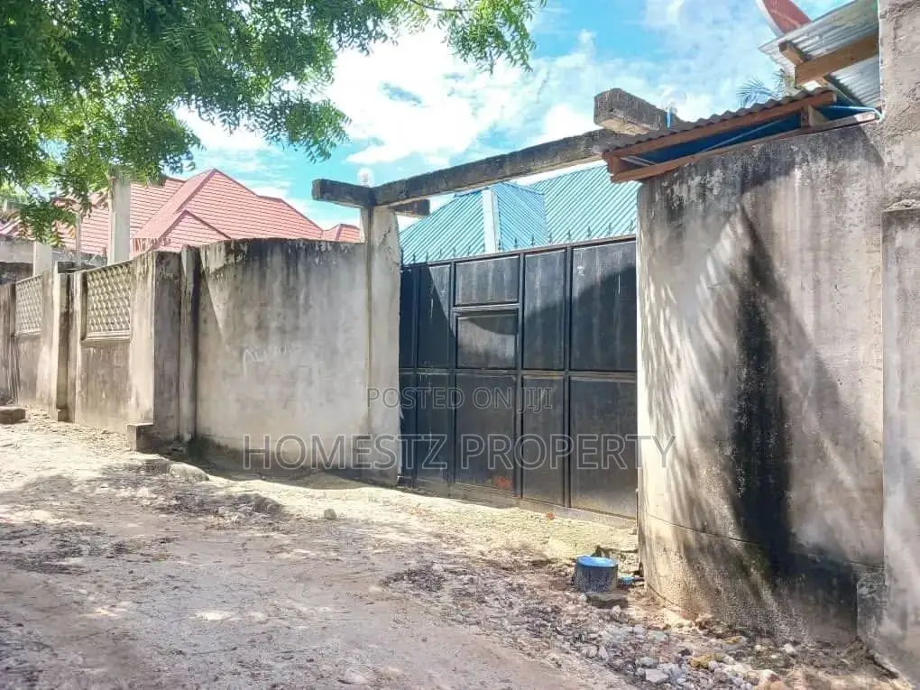 3bdrm House in Kimara, Kinondoni for sale in Kinondoni