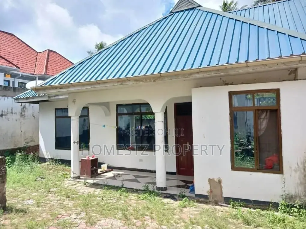 3bdrm House in Kimara, Kinondoni for sale in Kinondoni