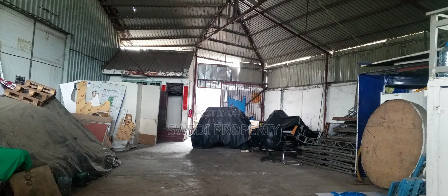 We're House to Let in Chango'mbe in Chang'ombe