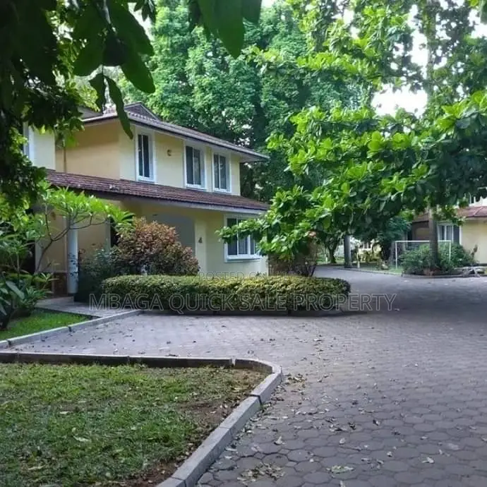 Furnished 4bdrm Villa in Oyster Bay for rent in Oyster Bay