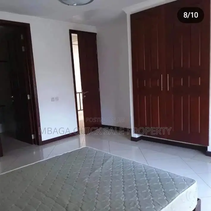 Furnished 4bdrm Villa in Oyster Bay for rent in Oyster Bay