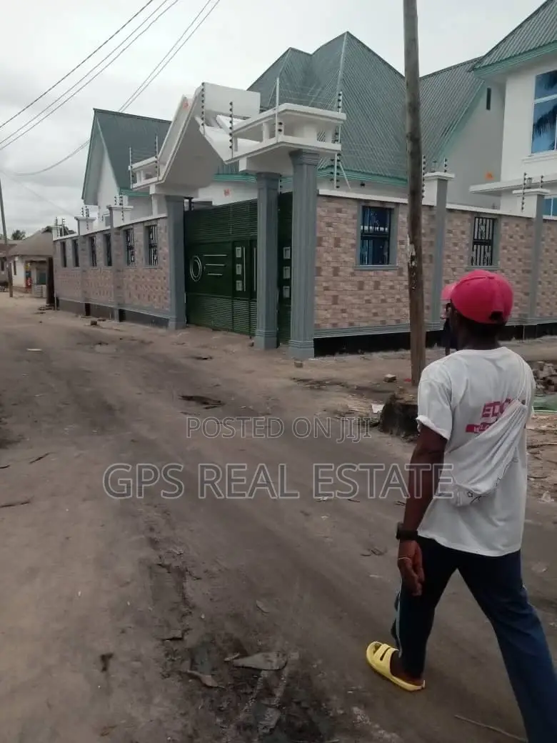 4bdrm House in Mbagala Chamazi Kwa, Temeke for sale in Temeke