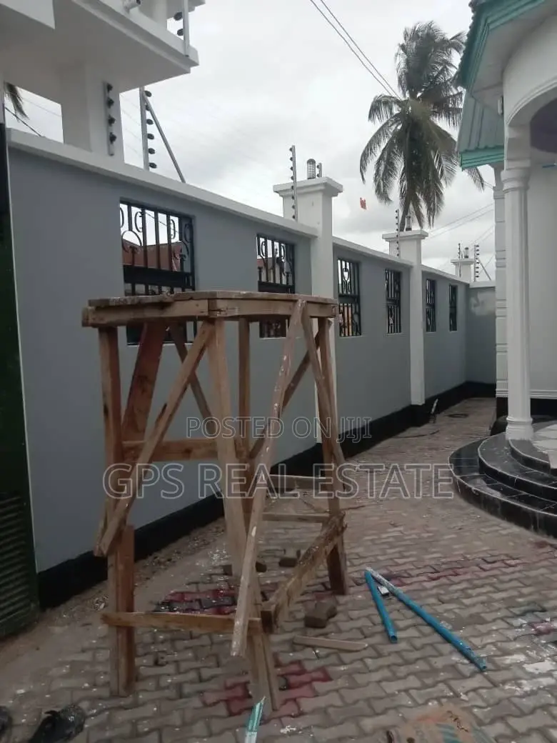 4bdrm House in Mbagala Chamazi Kwa, Temeke for sale in Temeke