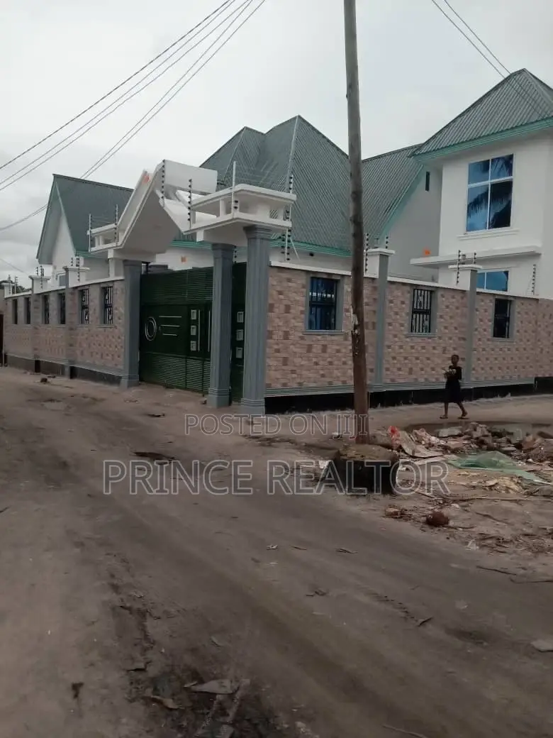 4bdrm House in Mbagala Chamazi Kwa, Temeke for sale in Temeke