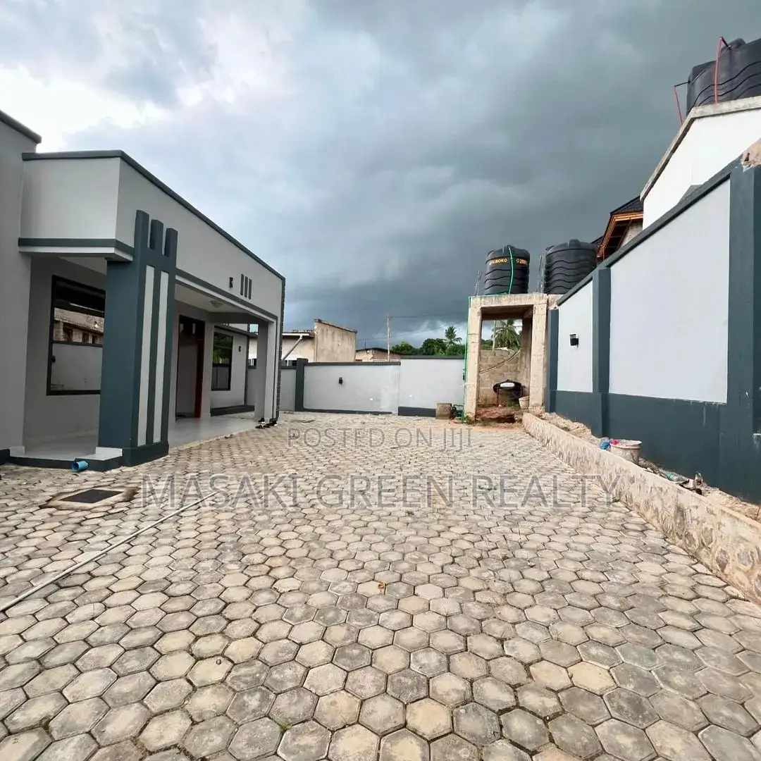 4bdrm House in Goba Kulangwa, Kinondoni for sale in Kinondoni