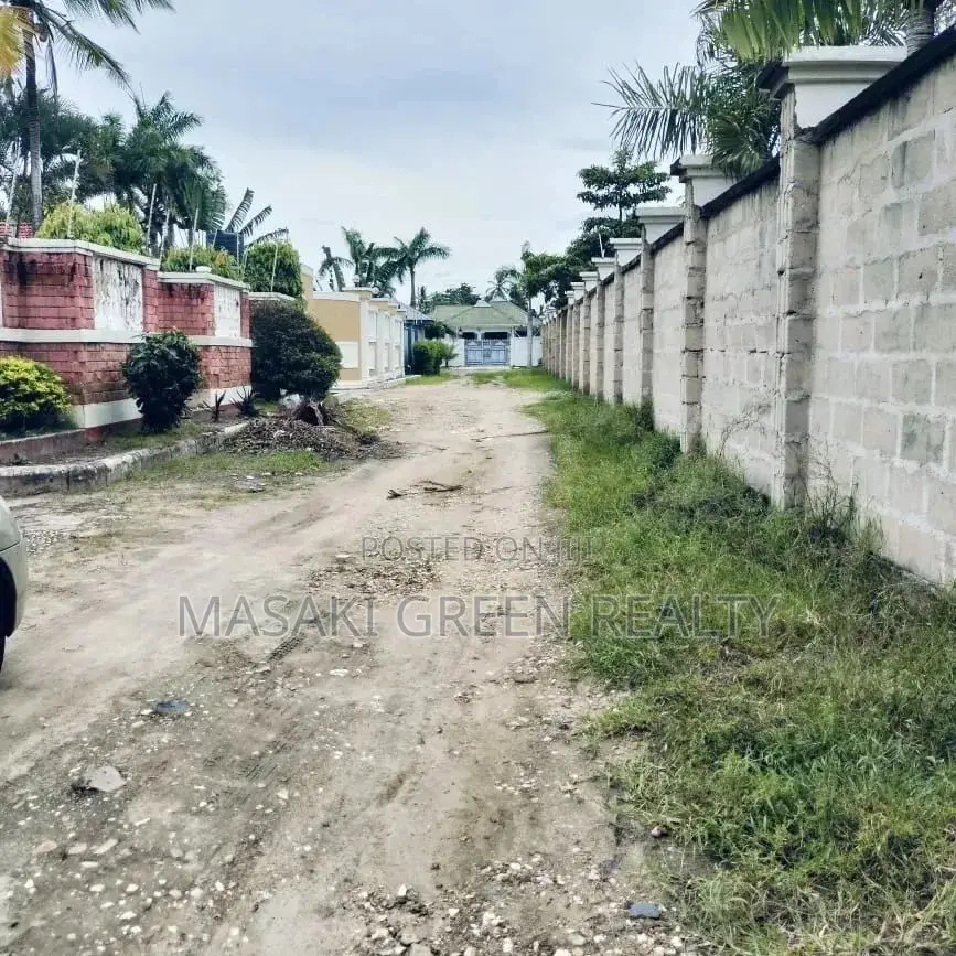 800 SQM Fenced Plot for Sale at Ununio Beach in Kinondoni
