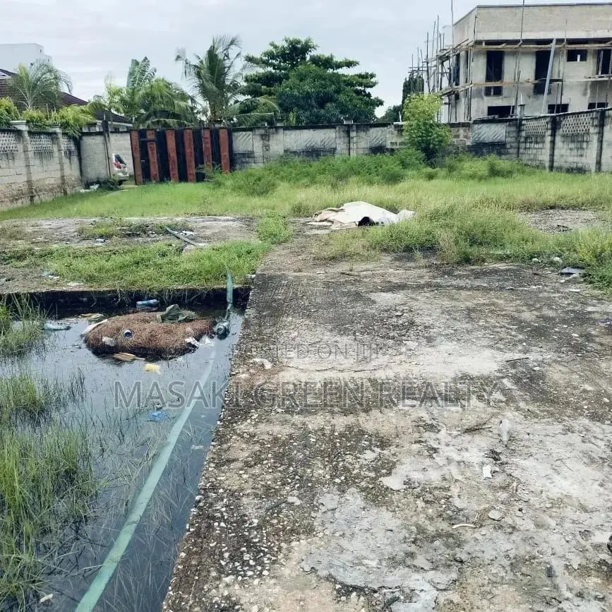 800 SQM Fenced Plot for Sale at Ununio Beach in Kinondoni