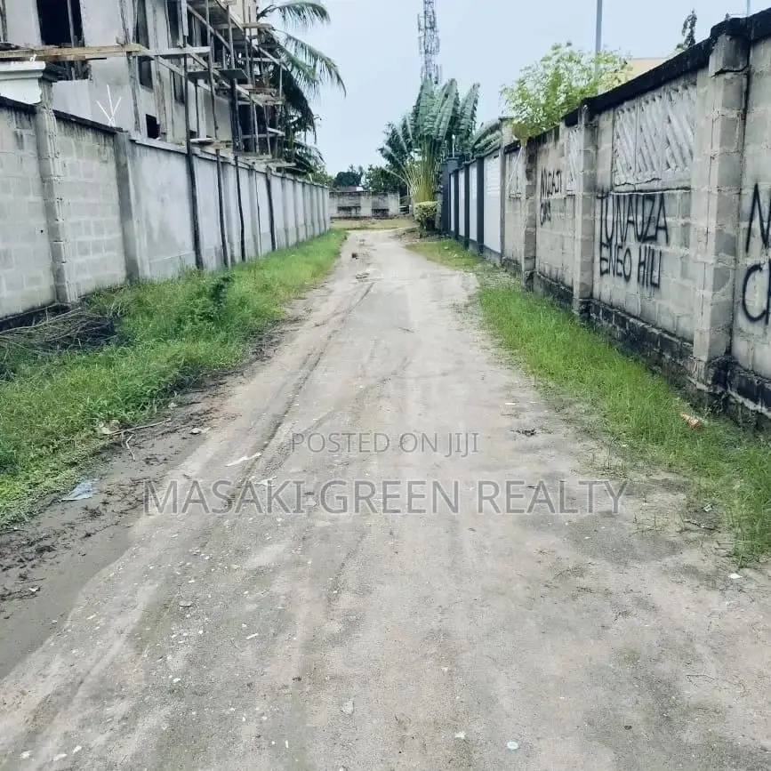 800 SQM Fenced Plot for Sale at Ununio Beach in Kinondoni