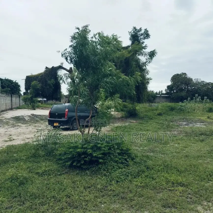 3888 Fenced Plot for Sale at Ununio Beach in Kinondoni