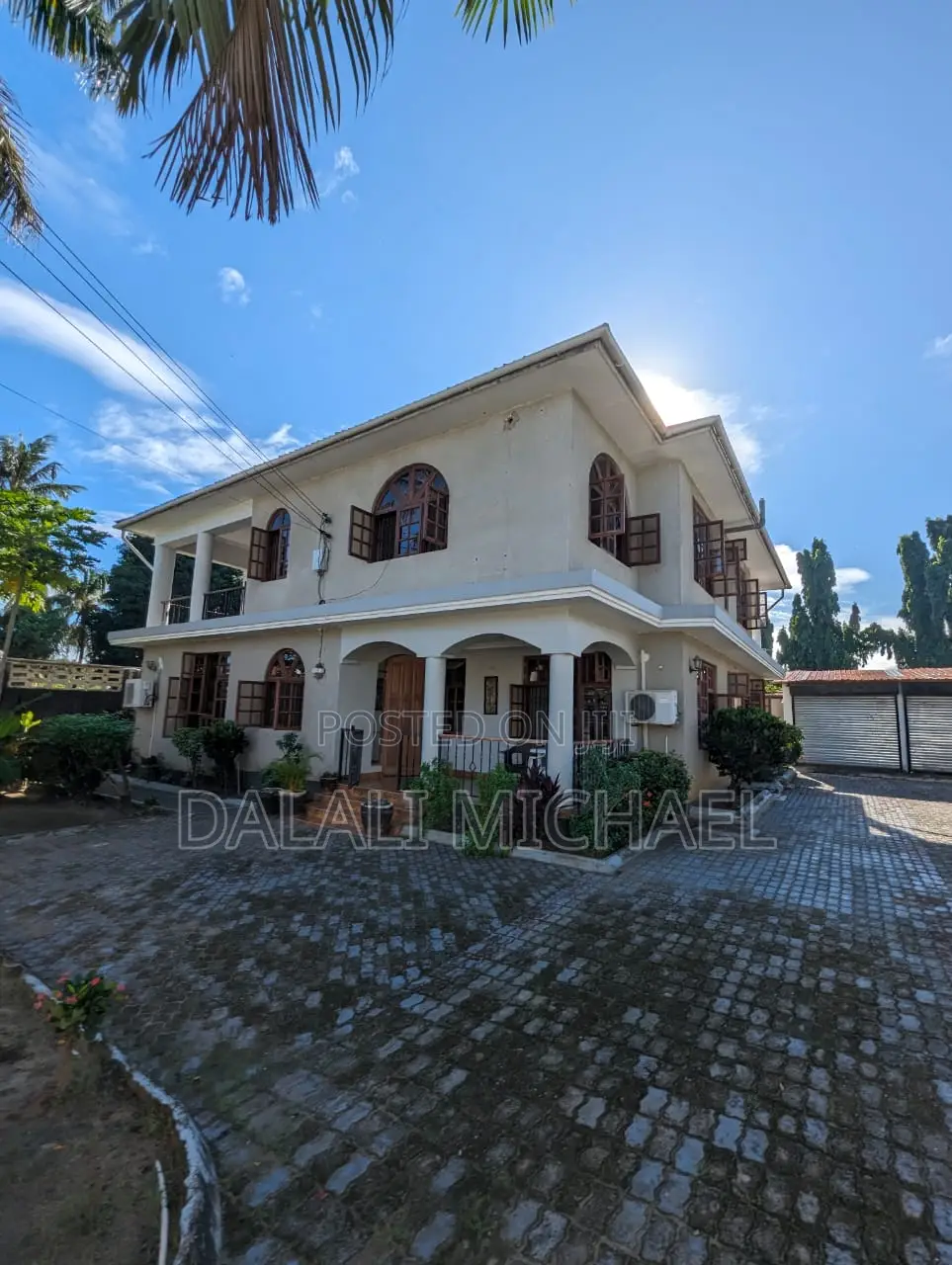 4bdrm House in Mbezibeach for sale in Mbezi Beach