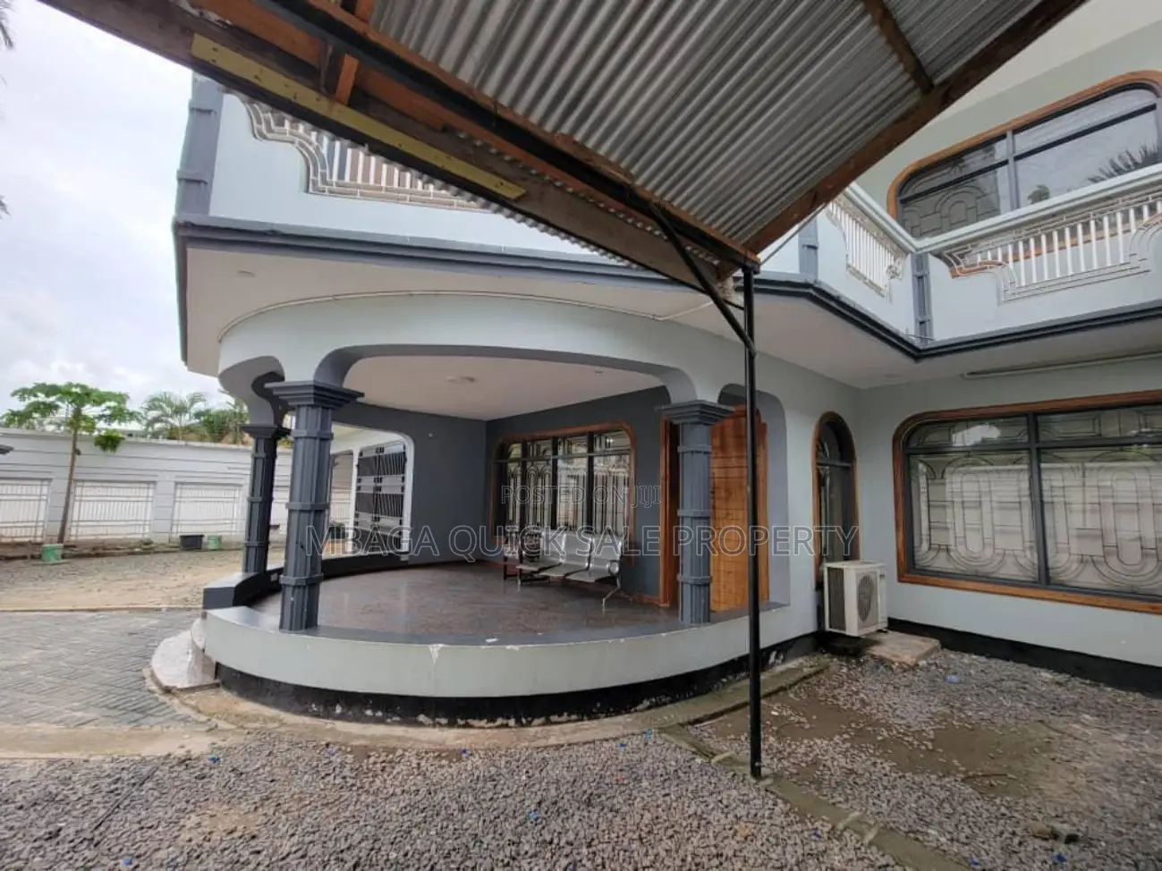 5bdrm Condo in Mikocheni B for sale in Mikocheni