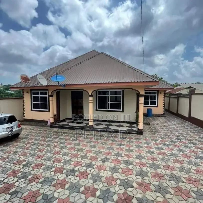 3bdrm House in Bunju for sale in Bunju