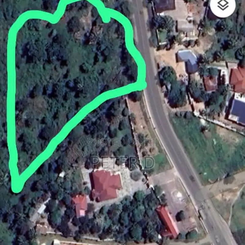Kiwanja Kikubwa Kinagusa Barabara in Goba