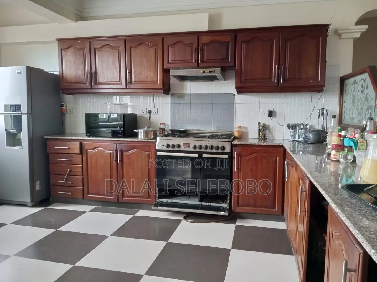 4bdrm Block of Flats in Upanga for sale in Upanga West