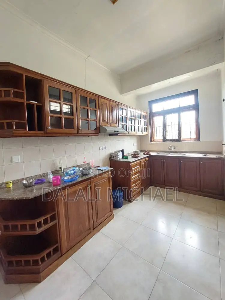 4bdrm House in Tegeta, Kunduchi for sale in Kunduchi
