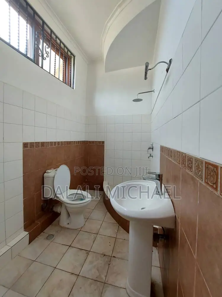 4bdrm House in Tegeta, Kunduchi for sale in Kunduchi